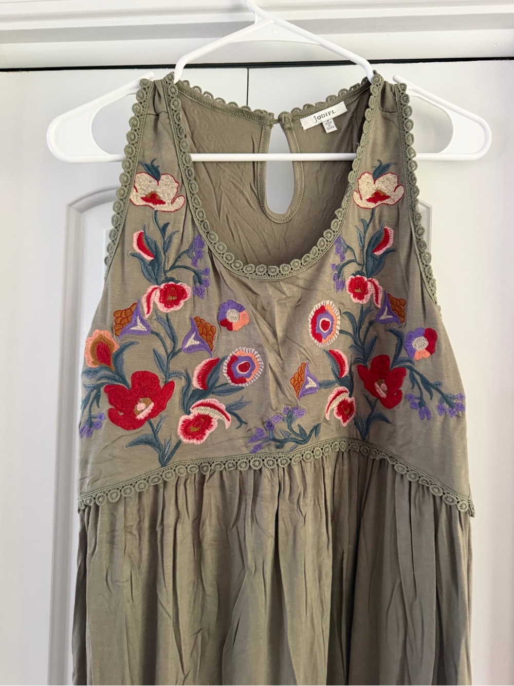 Women’s Clothing Bundle - Picture 11 of 12